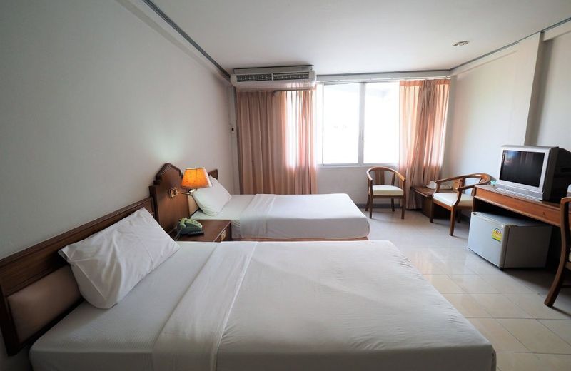 Pachara Hotel and Restaurant