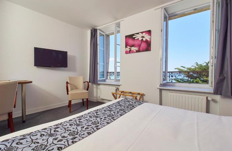 Logis Hotel Belle-Vue