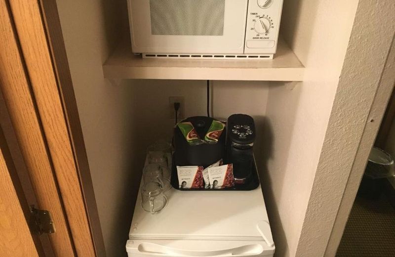 RiverTree Inn & Suites
