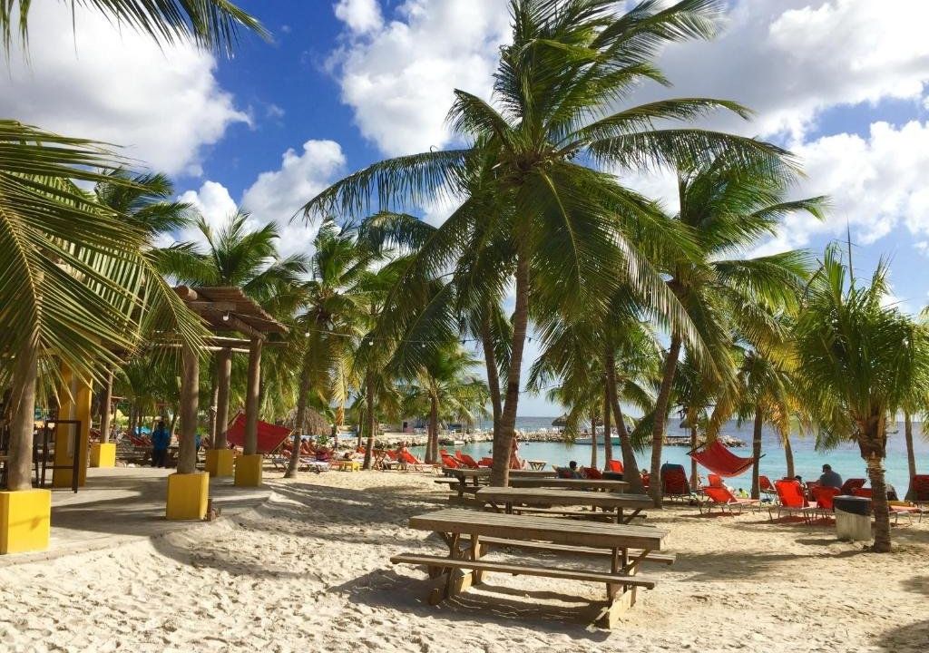 Blue Bay Beach Villas & Apartments