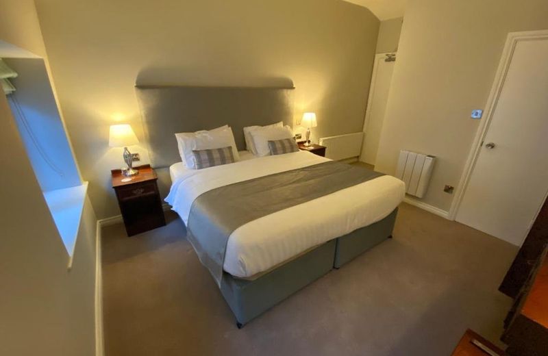 The Loft- Bar, Restaurant & Guesthouse