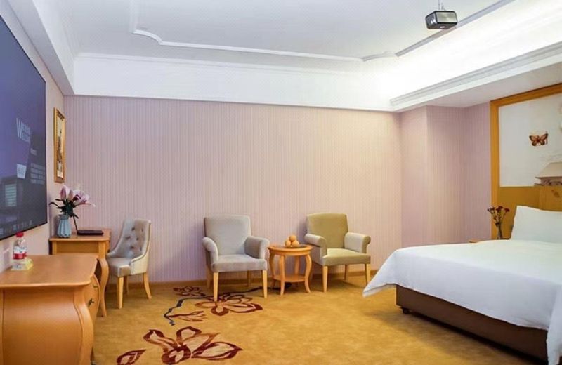 Vienna International Hotel Guangdong Maoming Wanda Plaza