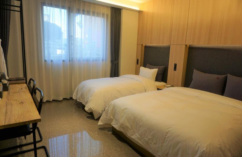 Yeoubi Hotel