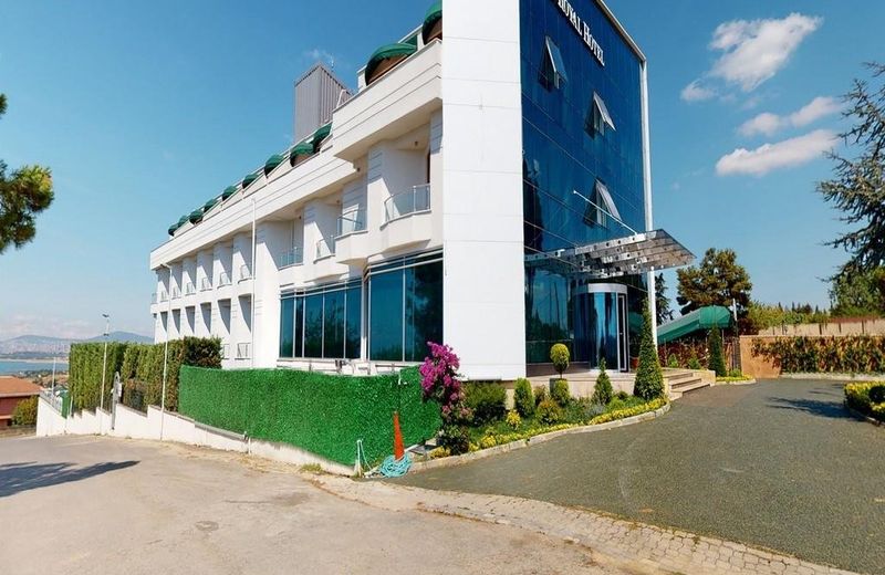 Double Royal Hotel Darica