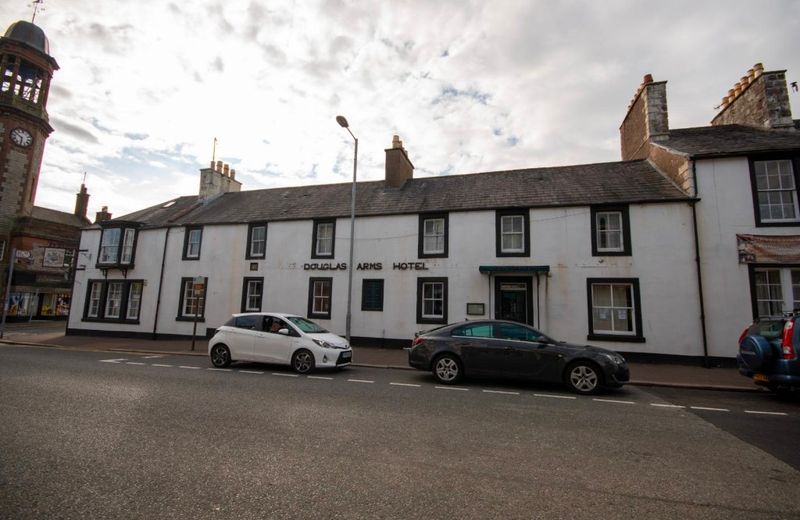 Douglas Arms Hotel