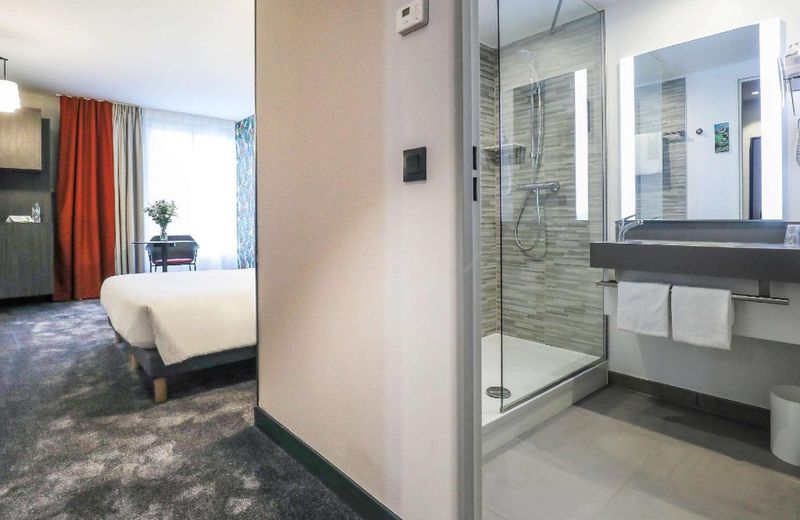 Ibis Styles Puteaux Paris La Defense