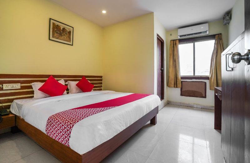 OYO 47785 Hotel Pariwar Inn