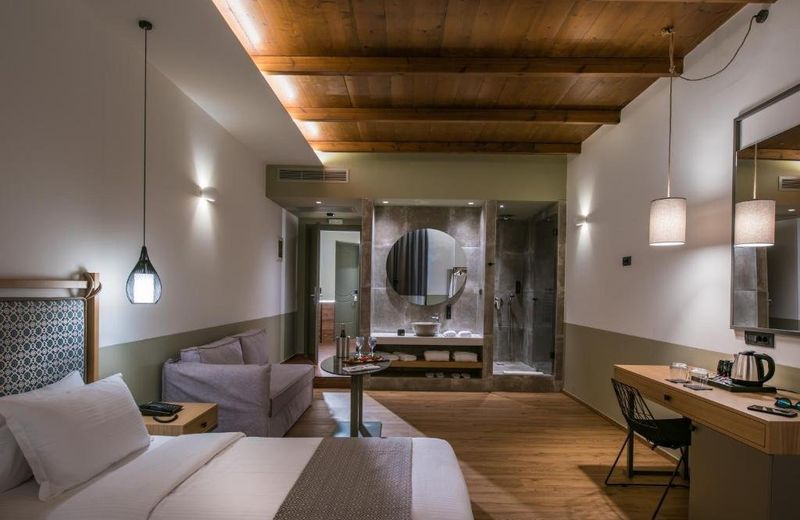 Petousis Hotel & Suites