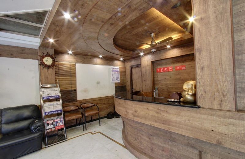 OYO 41104 Hotel Merilin