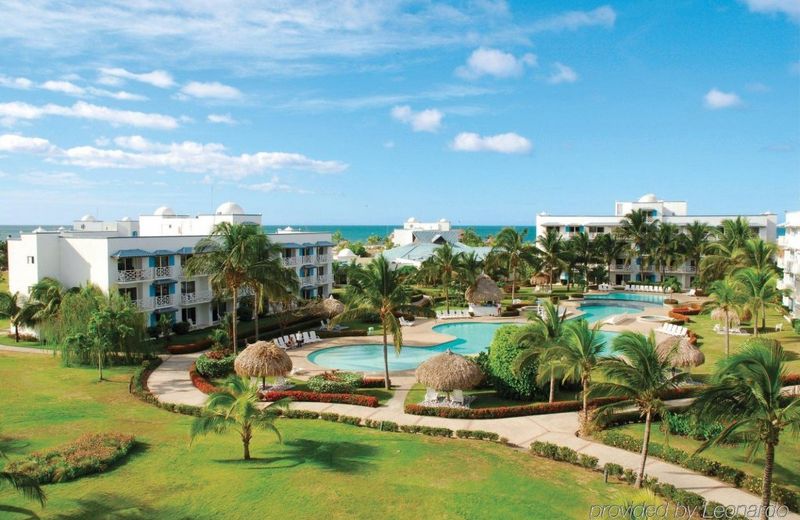 Playa Blanca Beach Resort - All Inclusive