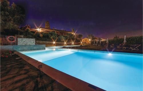 Outdoor Pictures 24