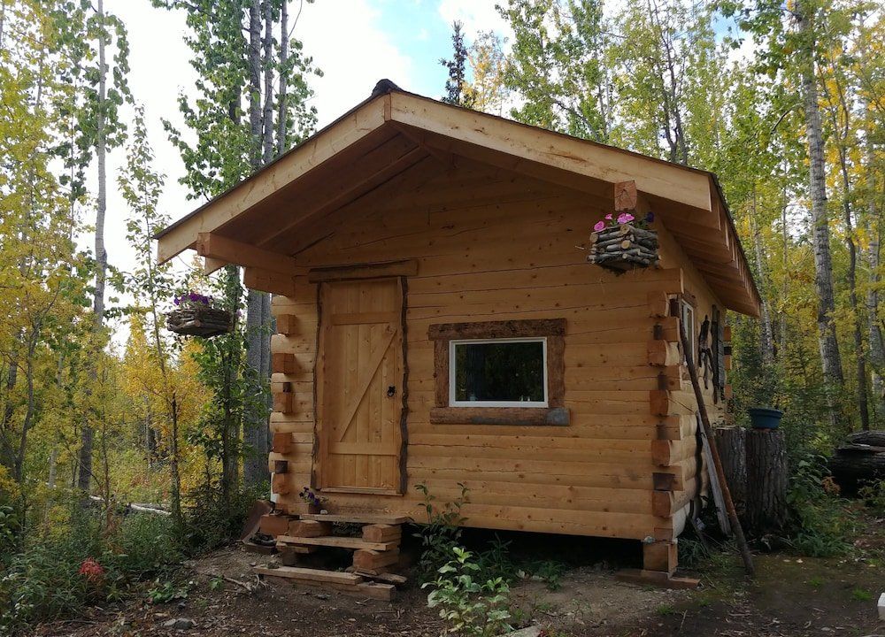 Blackburn Cabins - McCarthy, Alaska