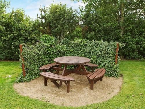 Outdoor Pictures 23
