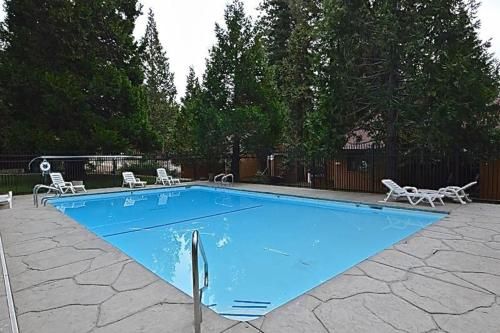 Outdoor Pictures 24