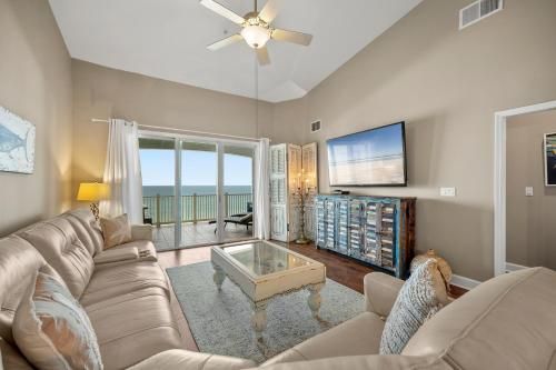 762 Cinnamon Beach, 3 Bedroom, Sleeps 8, Ocean Front, 2 Pools, Elevator