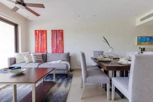 Condo Maxim E 305 Condo