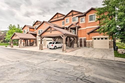 Renovated Condo 8 Miles to Snowbasin Ski Resort!