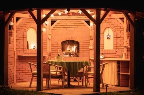 Outdoor Pictures 10