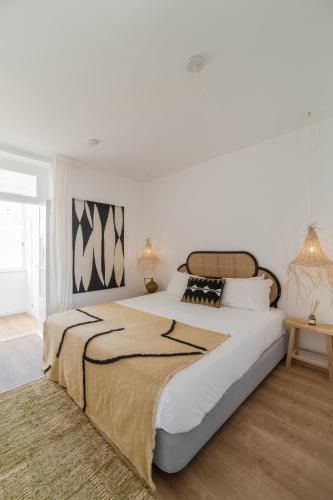 Casa Boma Lisboa - Sunny Apartment with Private Balcony and Panoramic Bridge View - Ajuda I