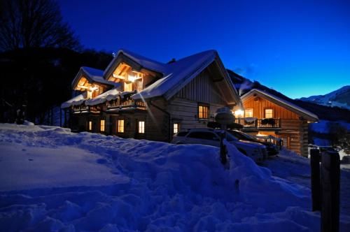 Outdoor Pictures 24