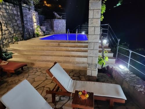 Outdoor Pictures 24