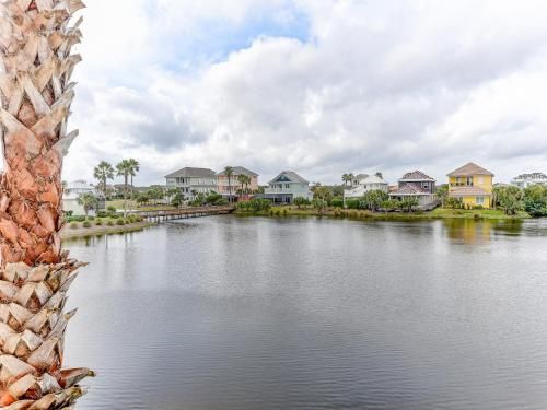 924 Cinnamon Beach, WiFi, Elevator, 3 Bedroom, 2 Pools, Sleeps 8