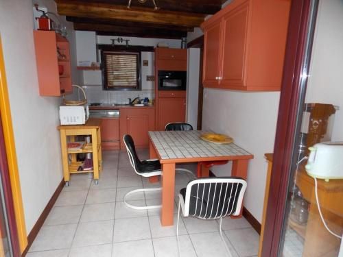 Gîte Neuvy, 1 pièce, 2 personnes - FR-1-489-213