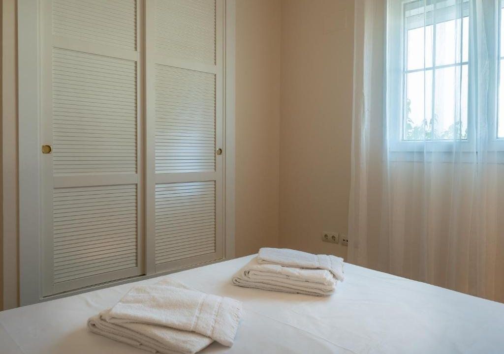 2270-Amazing new 2 bedrooms with furnished terrace