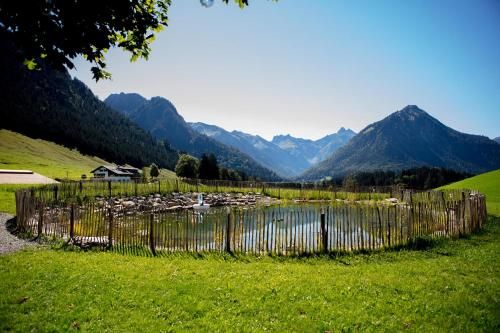 Outdoor Pictures 21