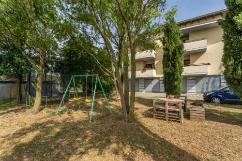 Outdoor Pictures 14