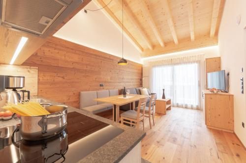 Hoferhof Apt A