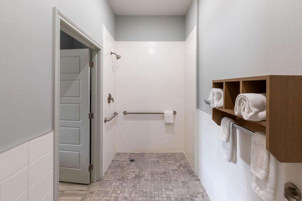 Days Inn & Suites By Wyndham Downtown/University Of Houston