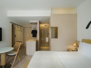 Hotel Image 2