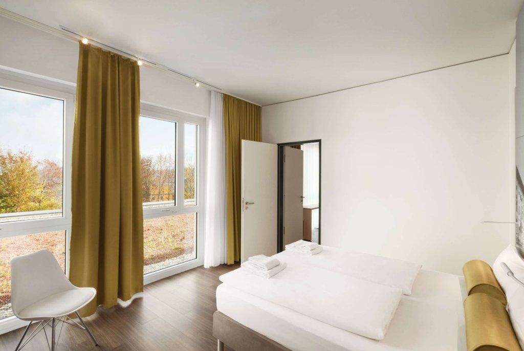 Super 8 by Wyndham Hamburg