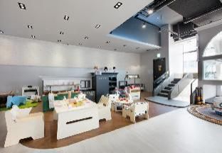 Parkmarine Hotel