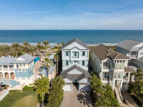 Cinnamon Beach Nautilus, Ocean Front, 6 Bedrooms, Sleeps 12, Private Pool