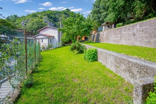 Outdoor Pictures 24