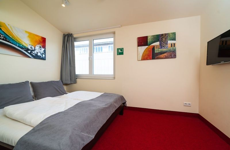 S & D Reinoldus Hotel
