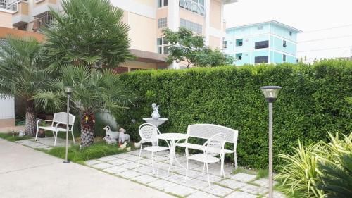 Outdoor Pictures 11
