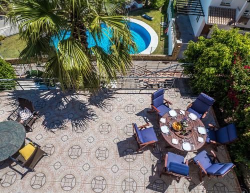 Villa Rosa luxury private large Villa to rent