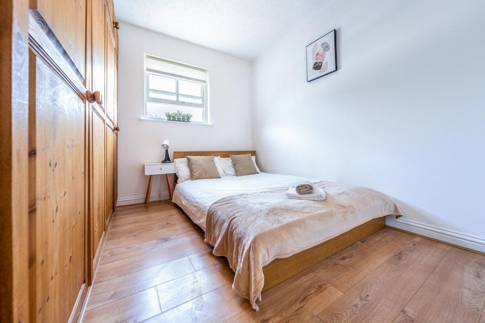 Stansted Airport & Bishops Stortford Town Centre Professional Apartment