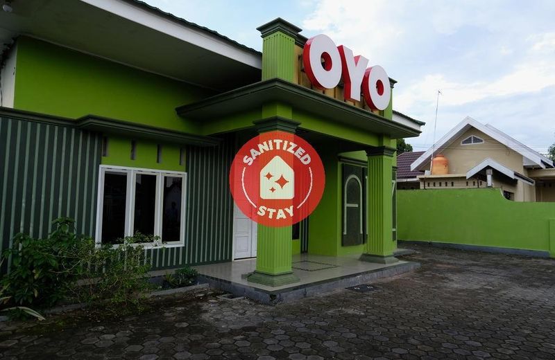 OYO 752 Abz Guest House Syariah