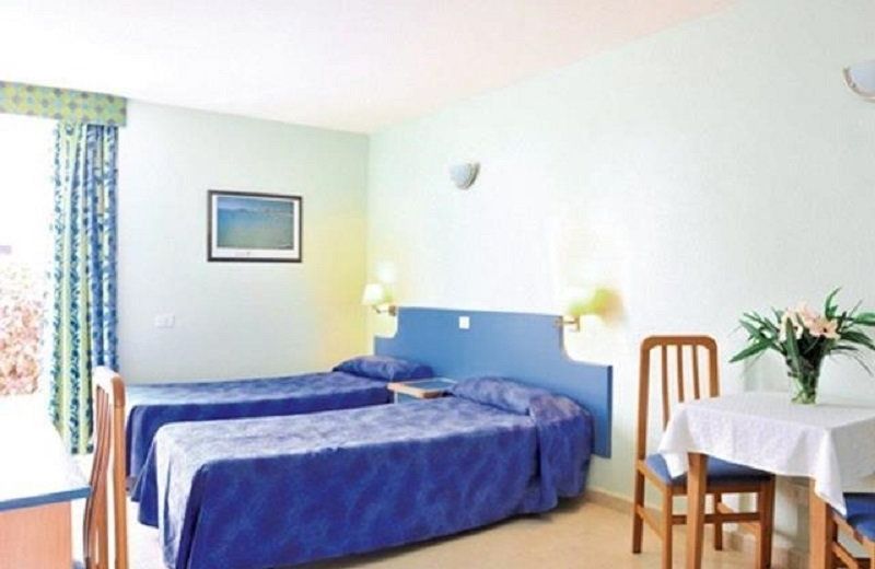 Paraiso Del Sol Apts.