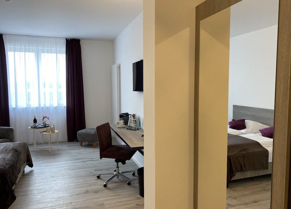 PRIMA Inn HOTEL & HOF NEURUPPIN - digitales & rezeptionsloses Motel
