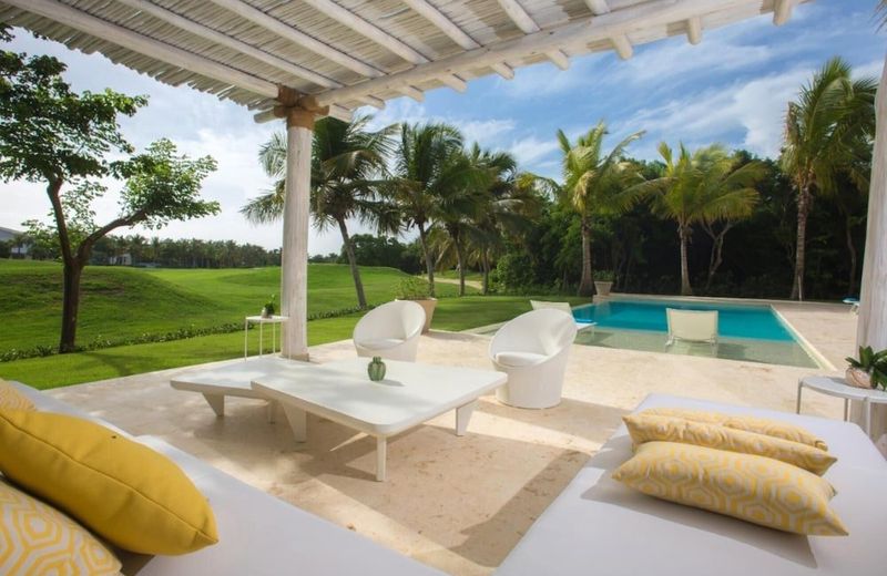 Amazing golf villa at luxury resort in Punta Cana, includes staff, golf carts and bikes