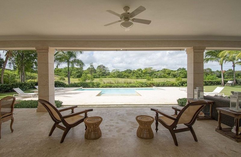 Golf-front villa with large spaces, staff and pool, situated in luxury beach resort