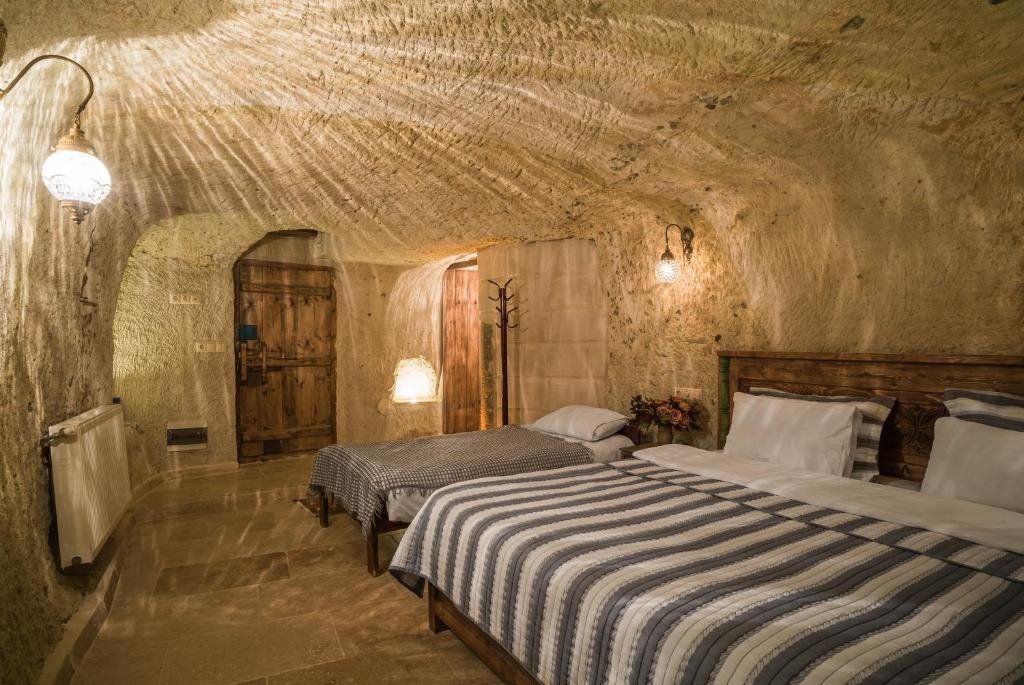 Atilla's Cave Hotel