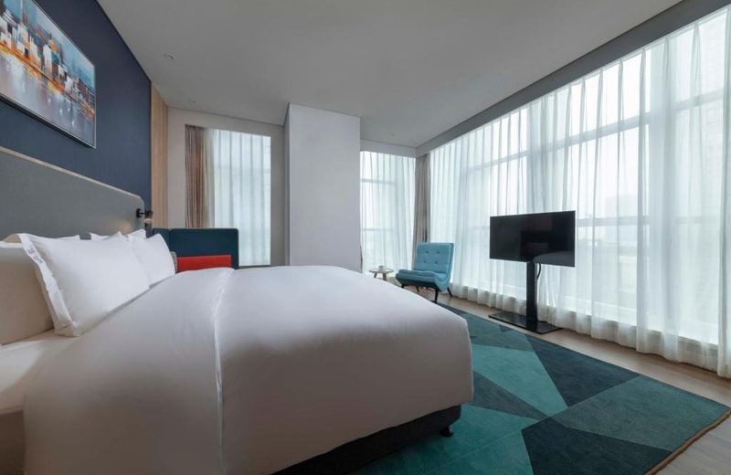 Holiday Inn Express Hangzhou Binjiang Xingguang, an IHG Hotel