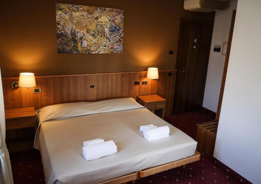 VILLANOVA HOTEL