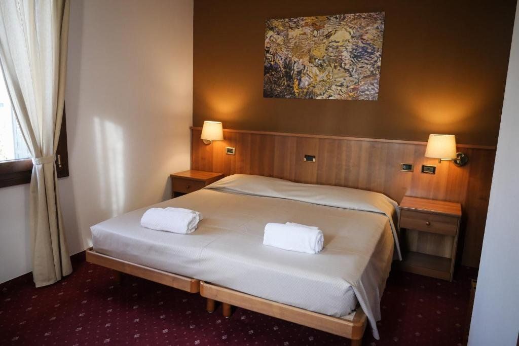 VILLANOVA HOTEL